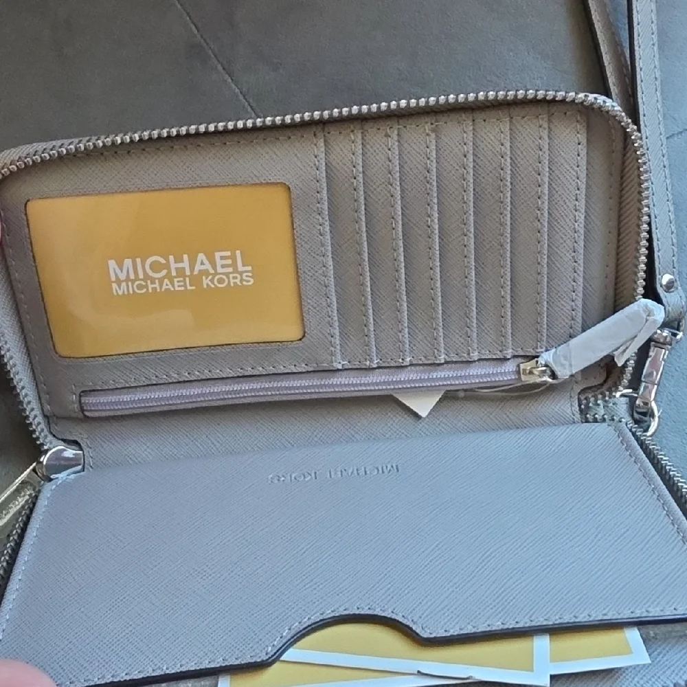 Michael Kors light silver-gray zip wristlet wallet - Picture 2 of 4